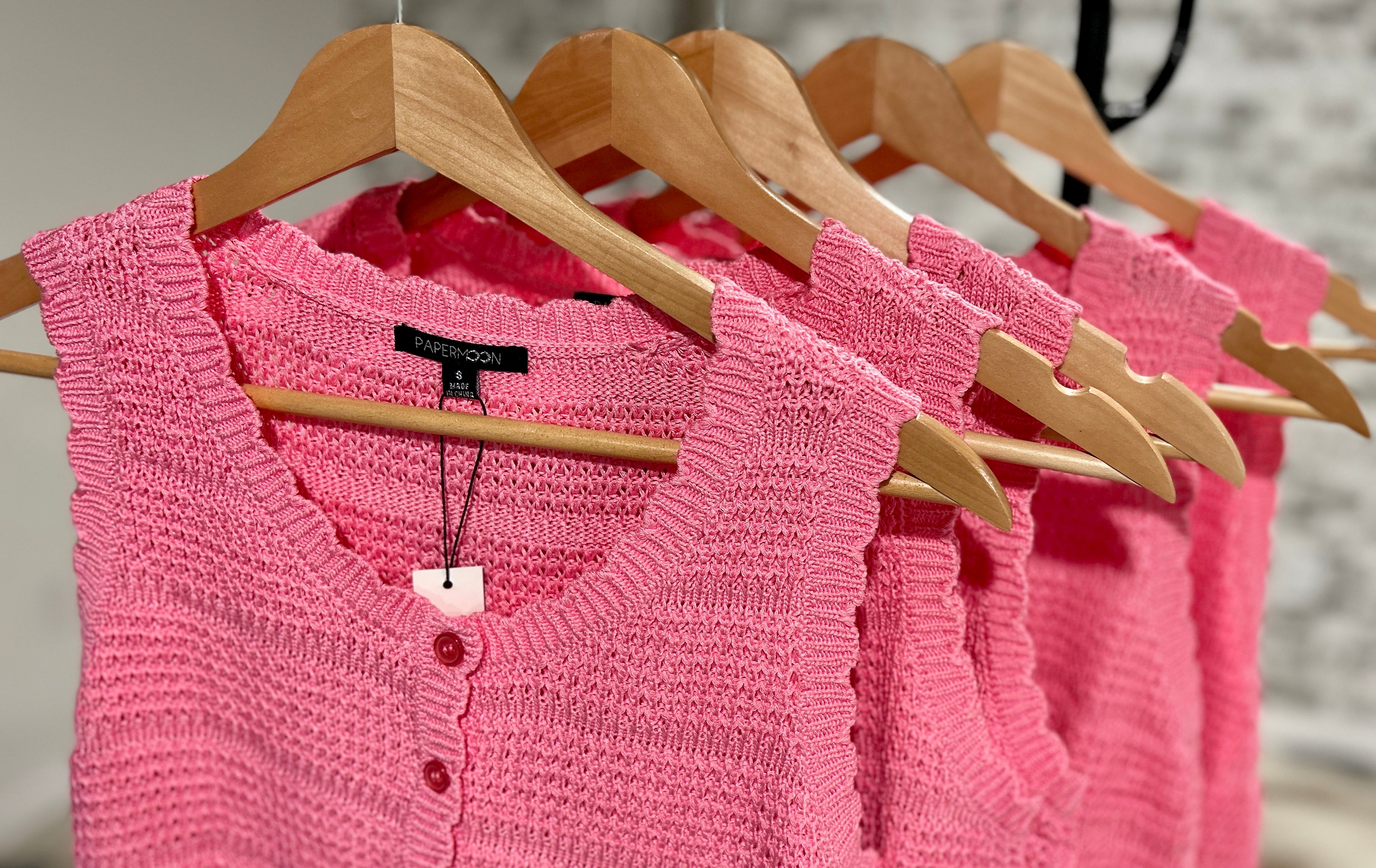 Pink cropped knit tank
